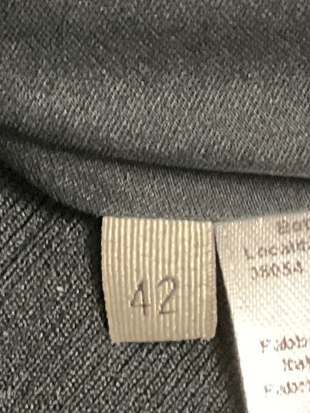 BOTTEGA VENETA BLACK EMBOSSED LEATHER ZIP FRONT BOMBER JACKET - Picture 5 of 5